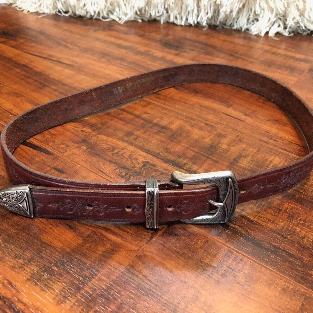 VTG CHIC Western Brown Tooled Leather Silver Accent Buckle Belt 31L